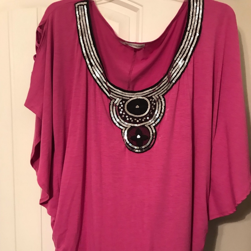 Pink open slit sleeves
